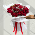 Heart-shaped premium red rose bouquet delivery UAE – Qasr Baljeekah